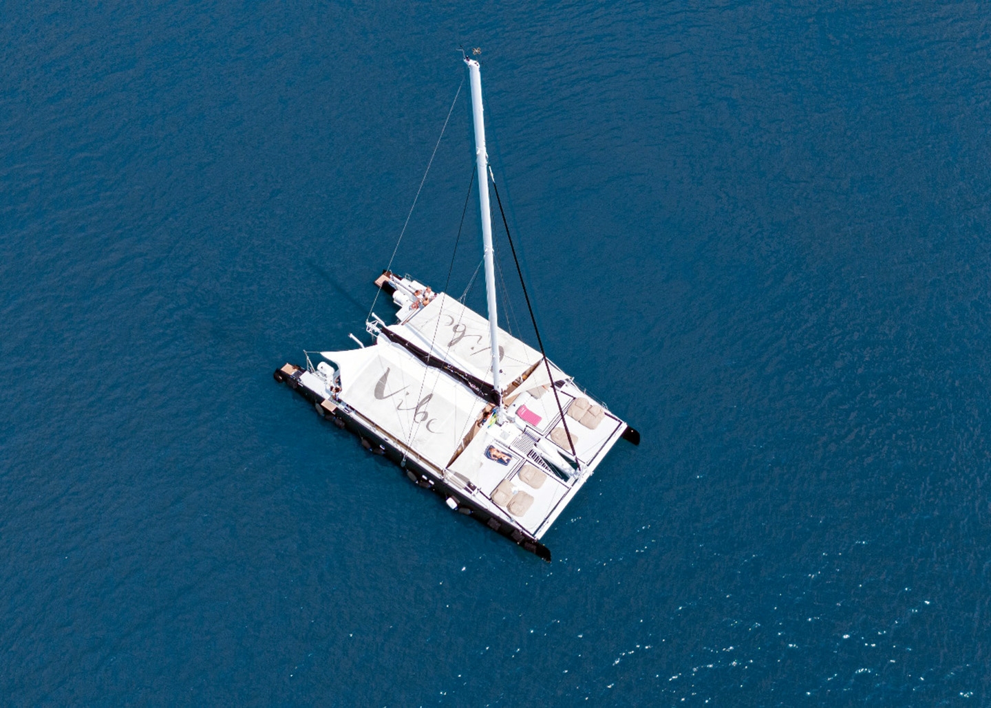 Exclusive Venue Hong Kong Boat & Yacht The Vibe